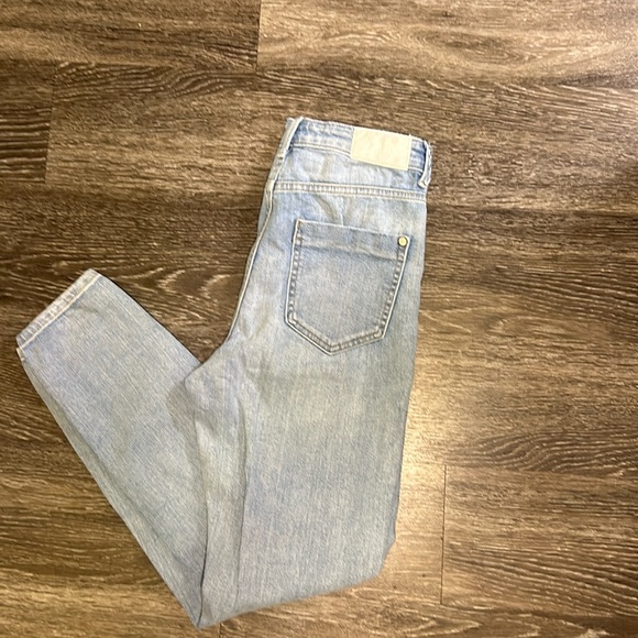 Zara Denim - ZARA straight legged jeans